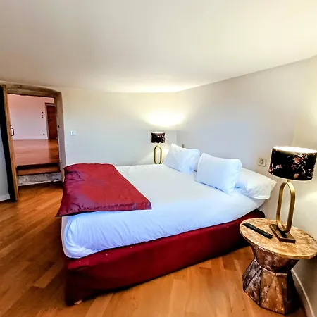 Les De La Renaissance 3*