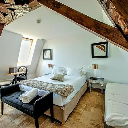 Les De La Renaissance Szálloda 3*